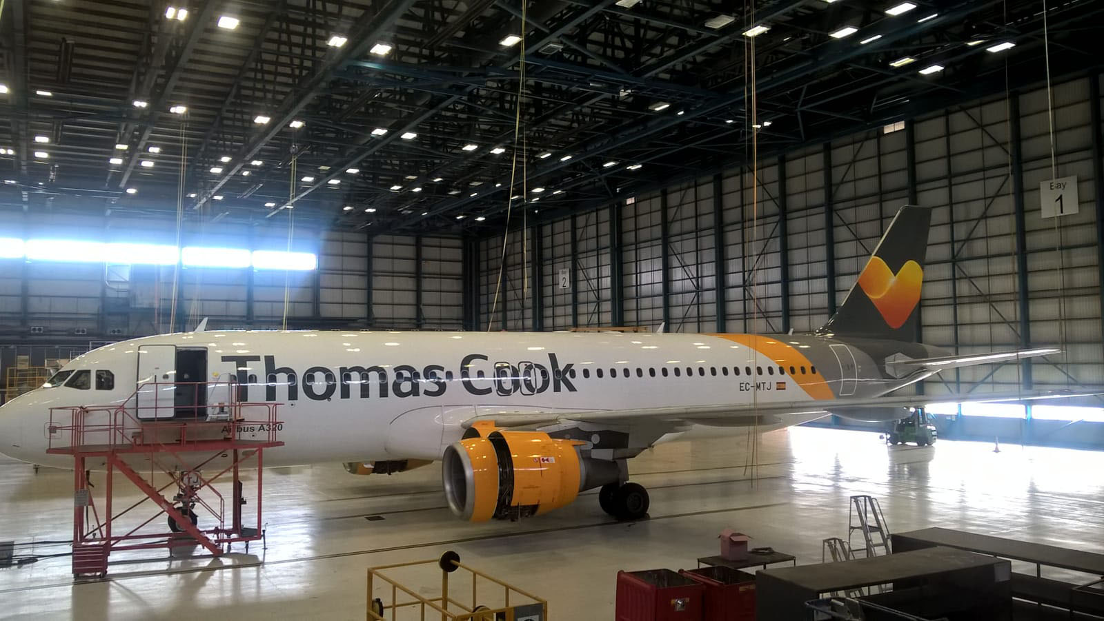 Thomas Cook Balearics cuenta ya con tres A320 y en un año tendrá ocho aviones.