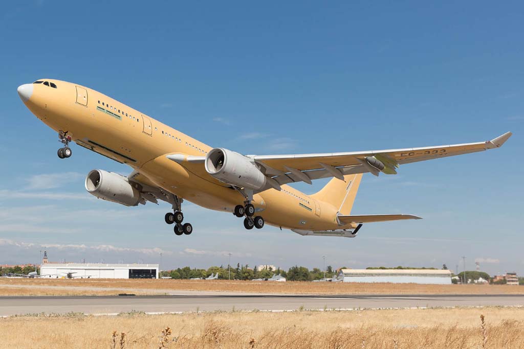 Despegue de Getafe del A330 del nuevo estándard de producción.
