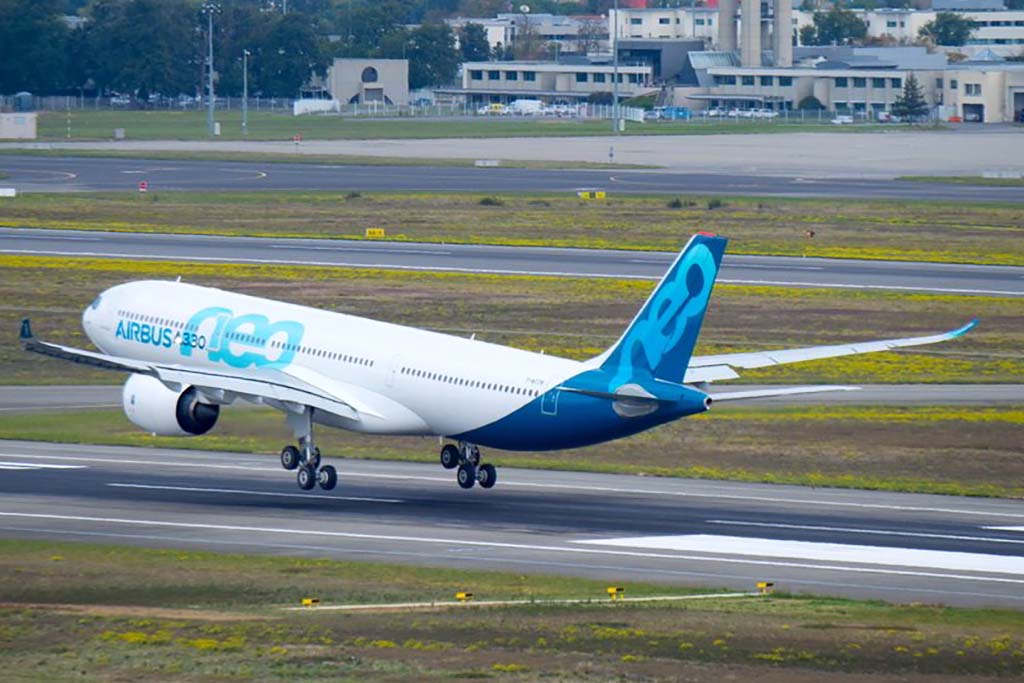 La mitad de los aviones comerciales de más de 120 plazas que vuelan en el mundo incorporan piezas de fabricación español, una cifra que supera las 10.000 unidades.