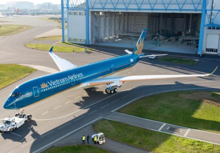 Primer Airbus A350 con colores de Vietnam Airlines.