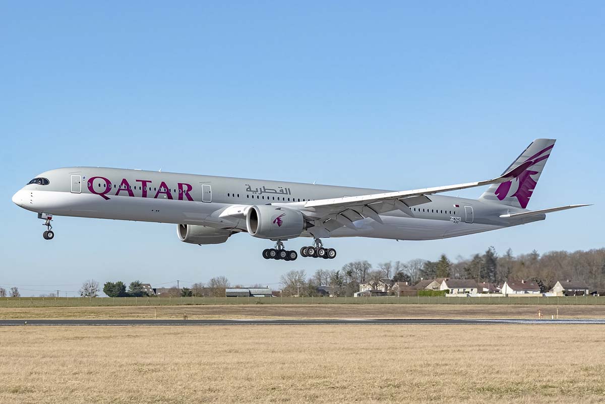 El A350 A7-ANT durante uno de sus vuelos previos a su entrega.