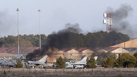 La investigación apunta a un fallo en los mando como causa del accidente del F-16 griego en Albacete