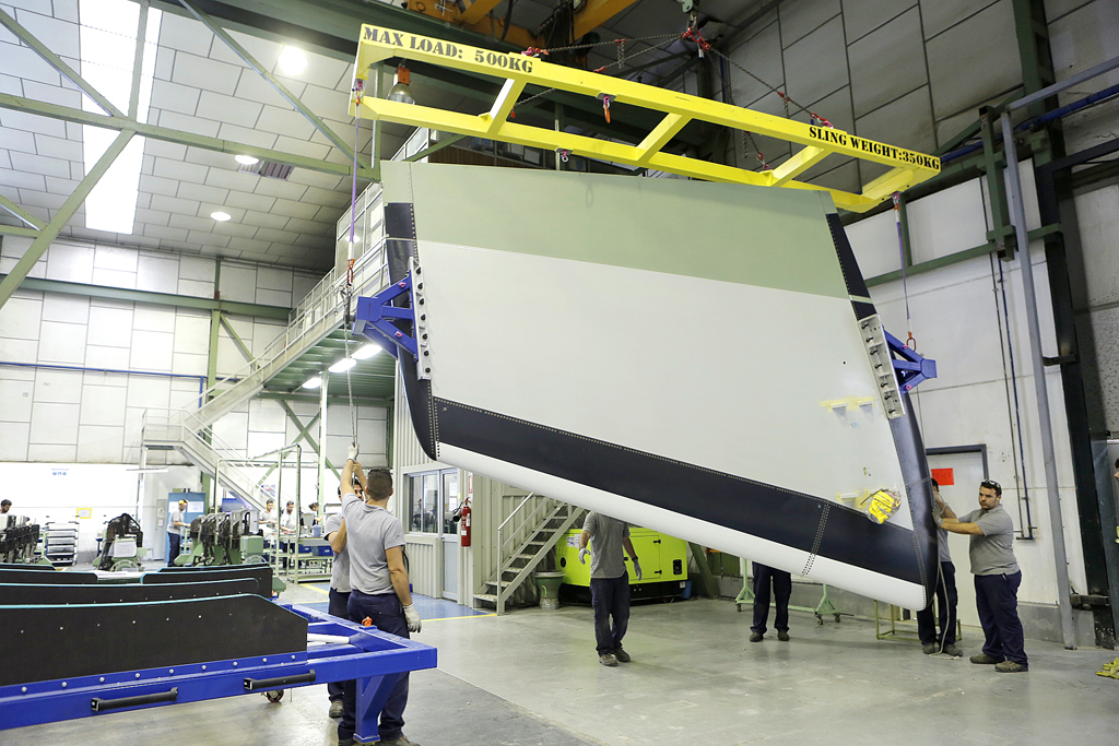 Aciturri entrega a la FAL de Airbus en Toulouse los primeros conjuntos de su responsabilidad par el nuevo Beluga XL.