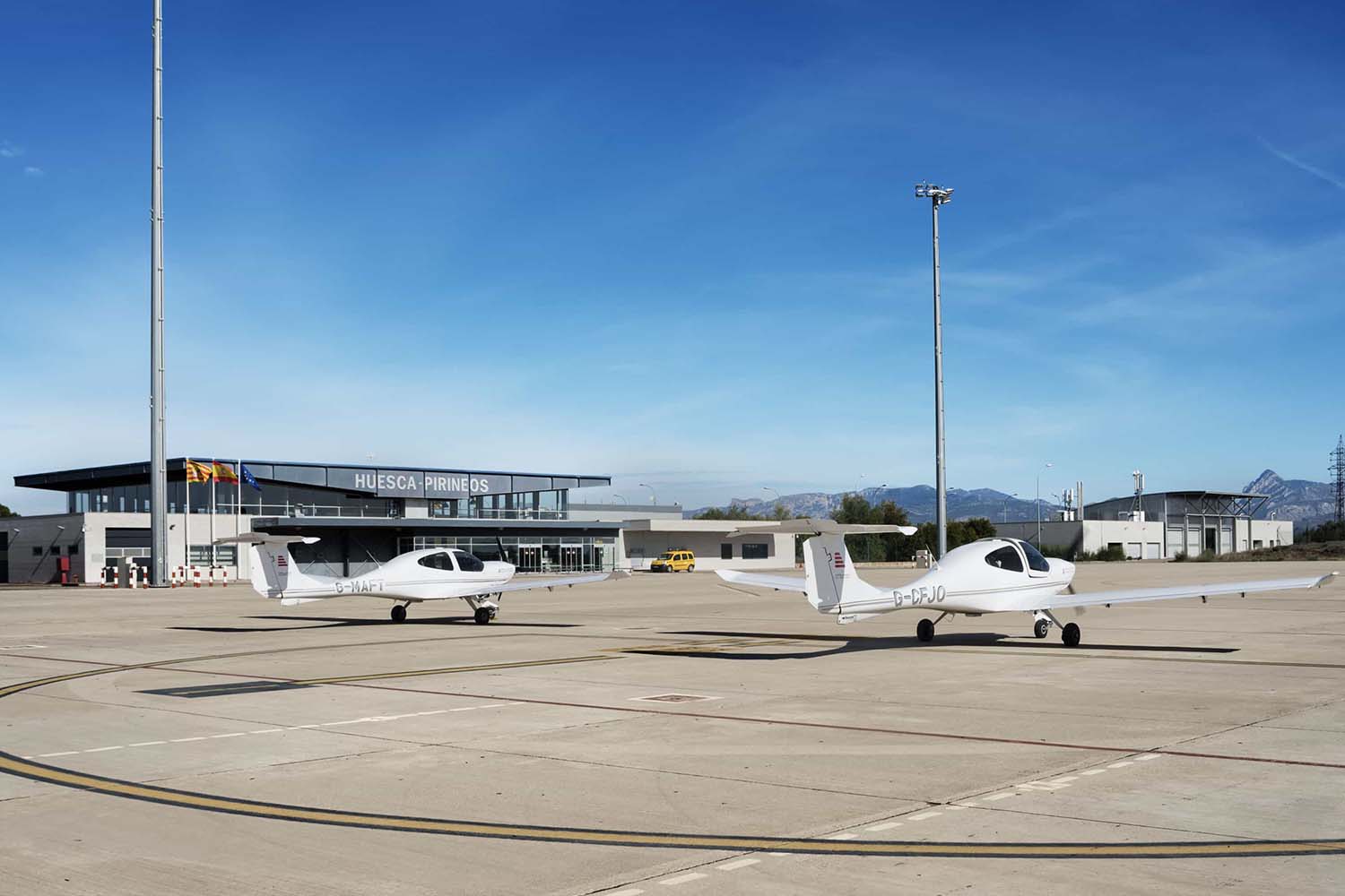 Aeropuerto de Huesca-Pirineos, uno de los 10 en los que trabajará el consorcio formado por Aertec, Airia y Prointec.
