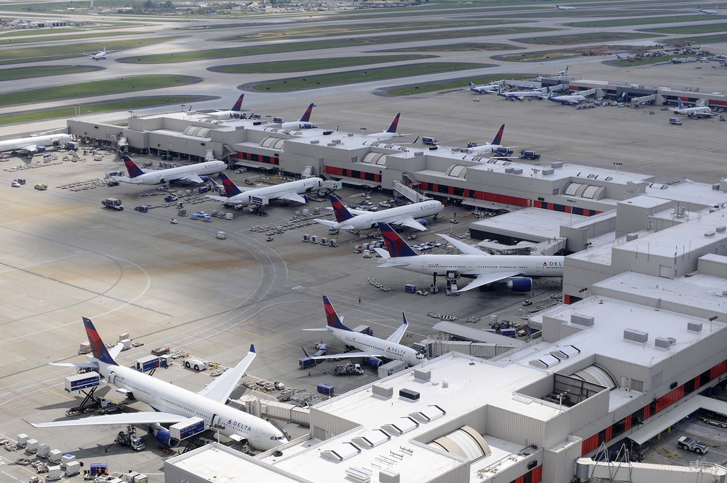 Aviones de Delta en el aeropuerto de Atlanta.