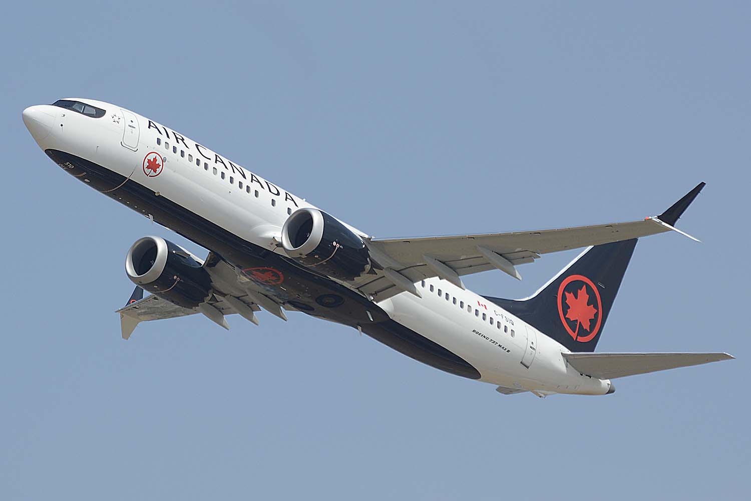 Air Canadá usa sus Boeing 737 MAX incluso en vuelos transatlánticos a Londres heathrow.