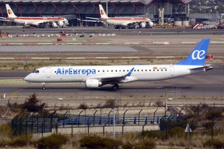 Nueve de los once Emrbaer E195 de Air Europa pasarán a la flota de Air Europa Express, el nuevo nombre de Aeronova.