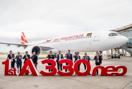 Air Mauritius cuenta con una flota compuesta por aviones Airbus y ATR.