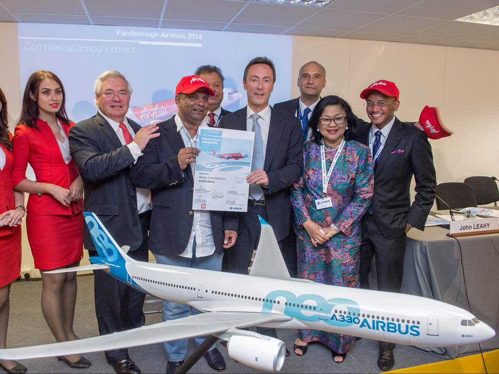 Firma de la compra de Airbus A330neo por Air Asia