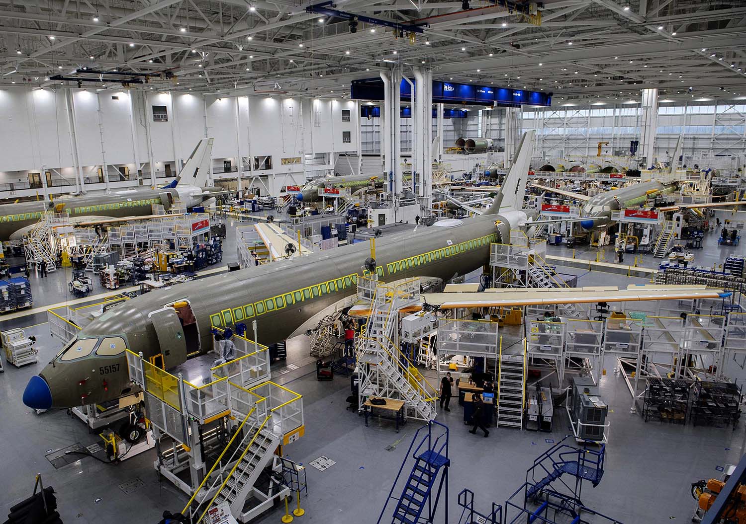 Cadena de montaje del Airbus A220 en el aeropuerto Mirabel de Montreal.