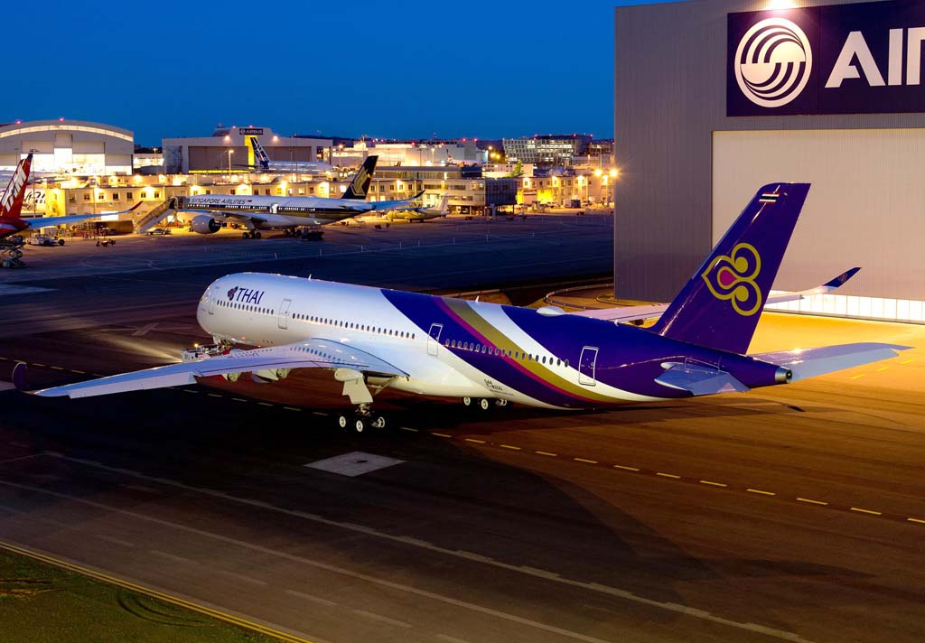El primero de los Airbus A350 de Thai en todo su explendor.