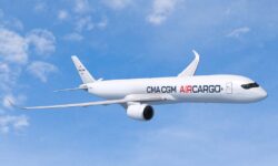 Airbus A350F con colores de CMA-CGM