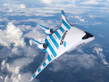 Este diseño aerodinámico tiene varias ventajas sobre el tradicional de aviones comerciales.