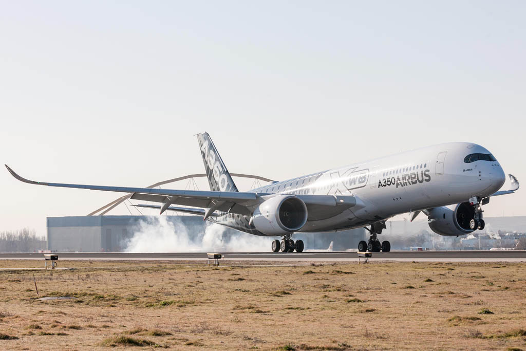 Aterrizaje en el aeropuerto Adolfo Suárez Madrid Barajas por primera vez de un Airbus A350.