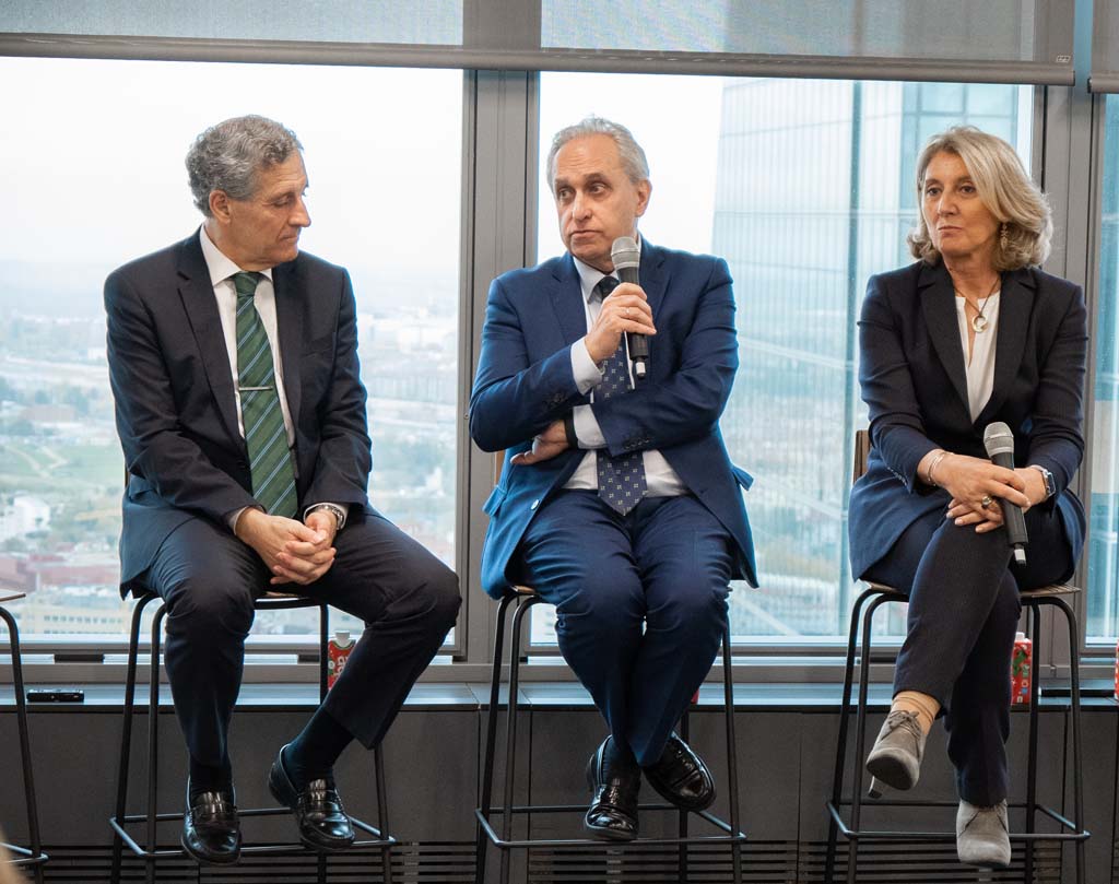 Ángel Luis Arias, en el centro de la foto.