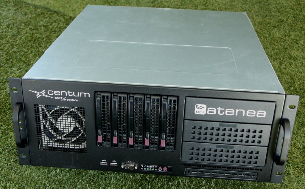 Caja del sistema Atenea de Centum para interferir el sistema de navegación de los drones haciendo posible su captura y control.