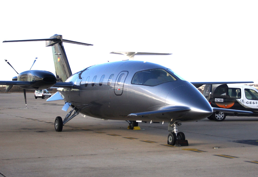 Piaggio P180 Avanti II