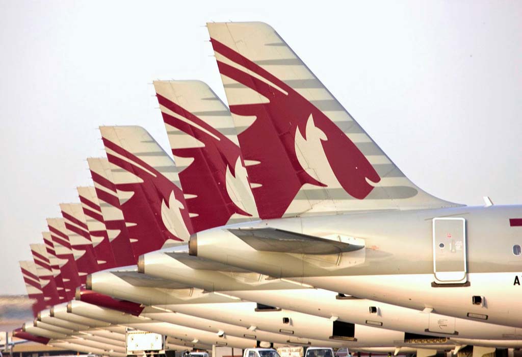 Qatar Airways pertenece a oneworld como las aerolíneas de IAG, y tiene un acuerdo para hacer vuelos de carga por cuenta de British Airways.