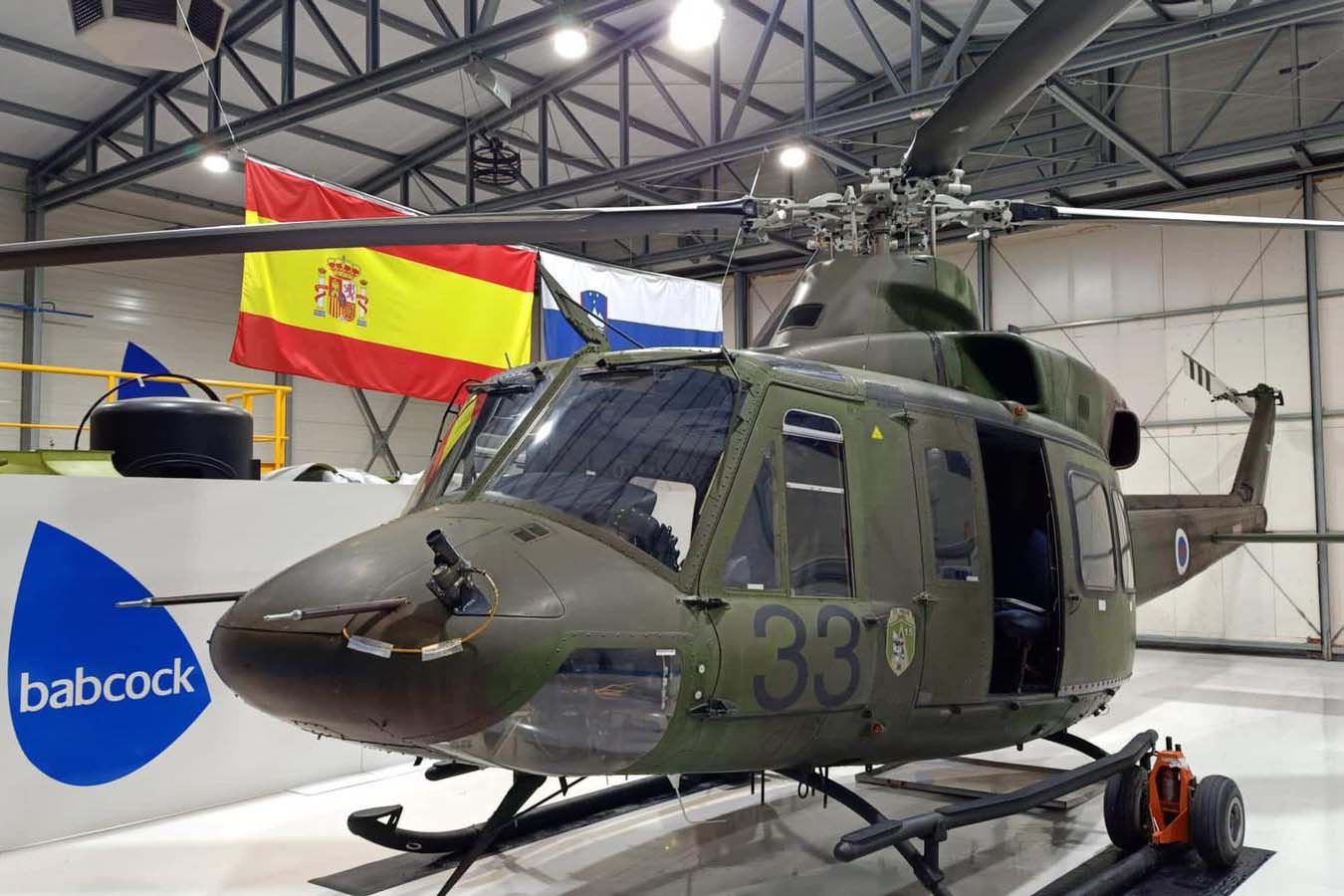 El Bell 412 de la Fuerza Aérea de Eslovenia en el nuevo centro de entregas de Babcock Esspaña en Alacete.