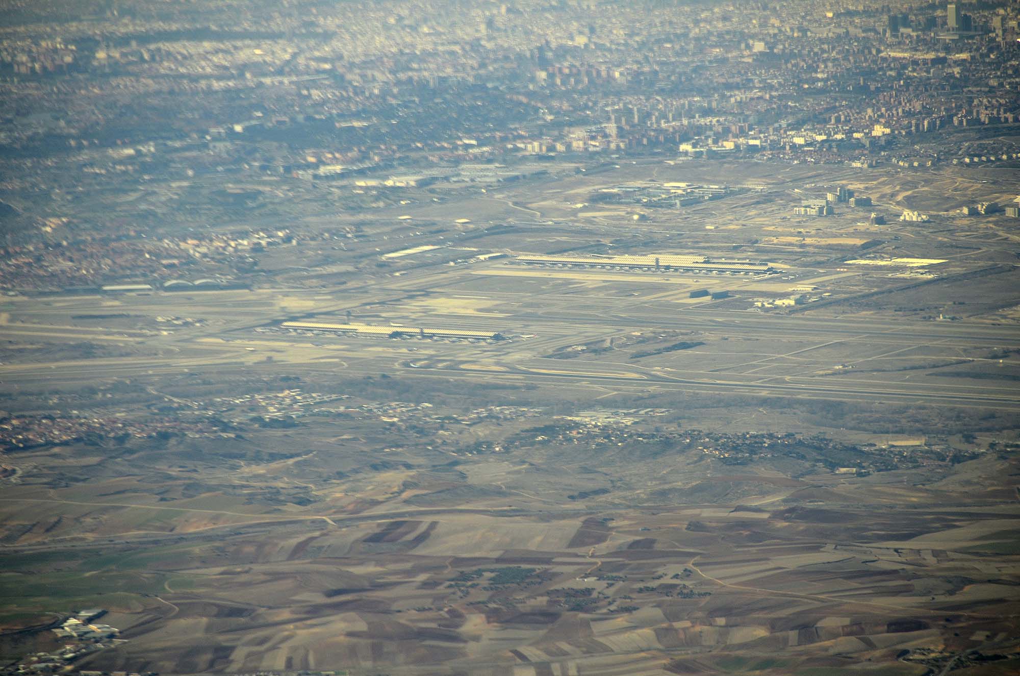 La T4 y t4S del aeropuerto de Madrid Barajas verán incrementadas sus superficies de acurdo al nuevo plan director del aeropuerto.