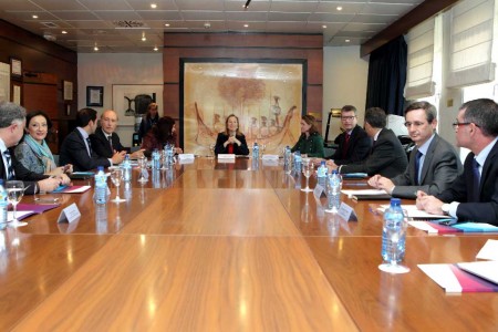 Ana Pastor ha presidido la primera reunión del Comité de Coordinación de rutas de Barajas