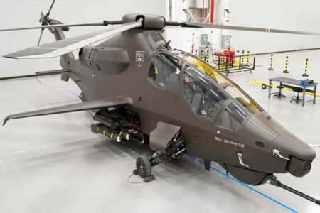 El prototipo del Bell 360, un 95 por ciento completo a la espera de los motores.