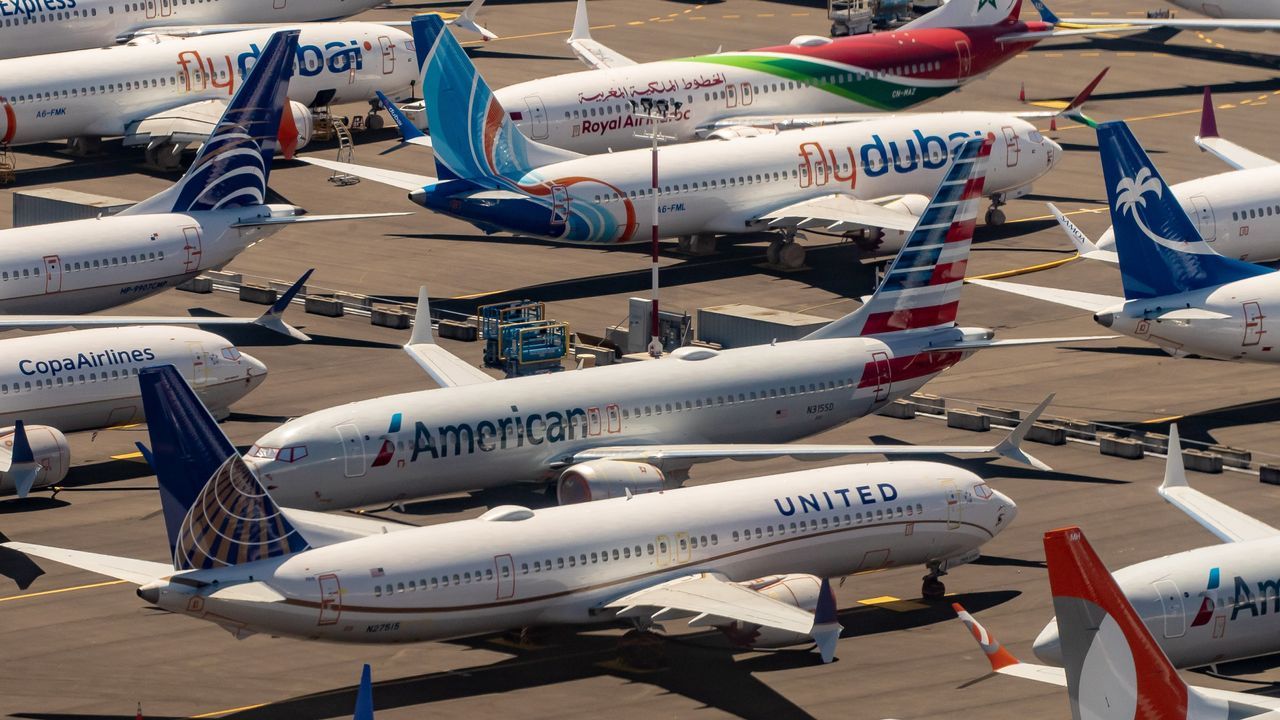 Boeing 737 MAX aalmacenados a la espera de su entrega.