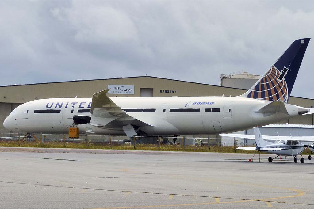 Boeing tiene ya más de 100 B-787 almacenados a la espera de su entrega.