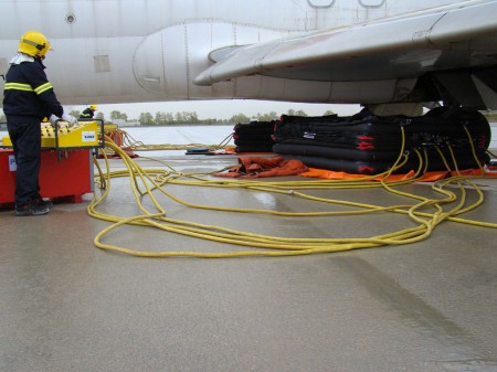 Bomberos del aeropuerto de Barcelona