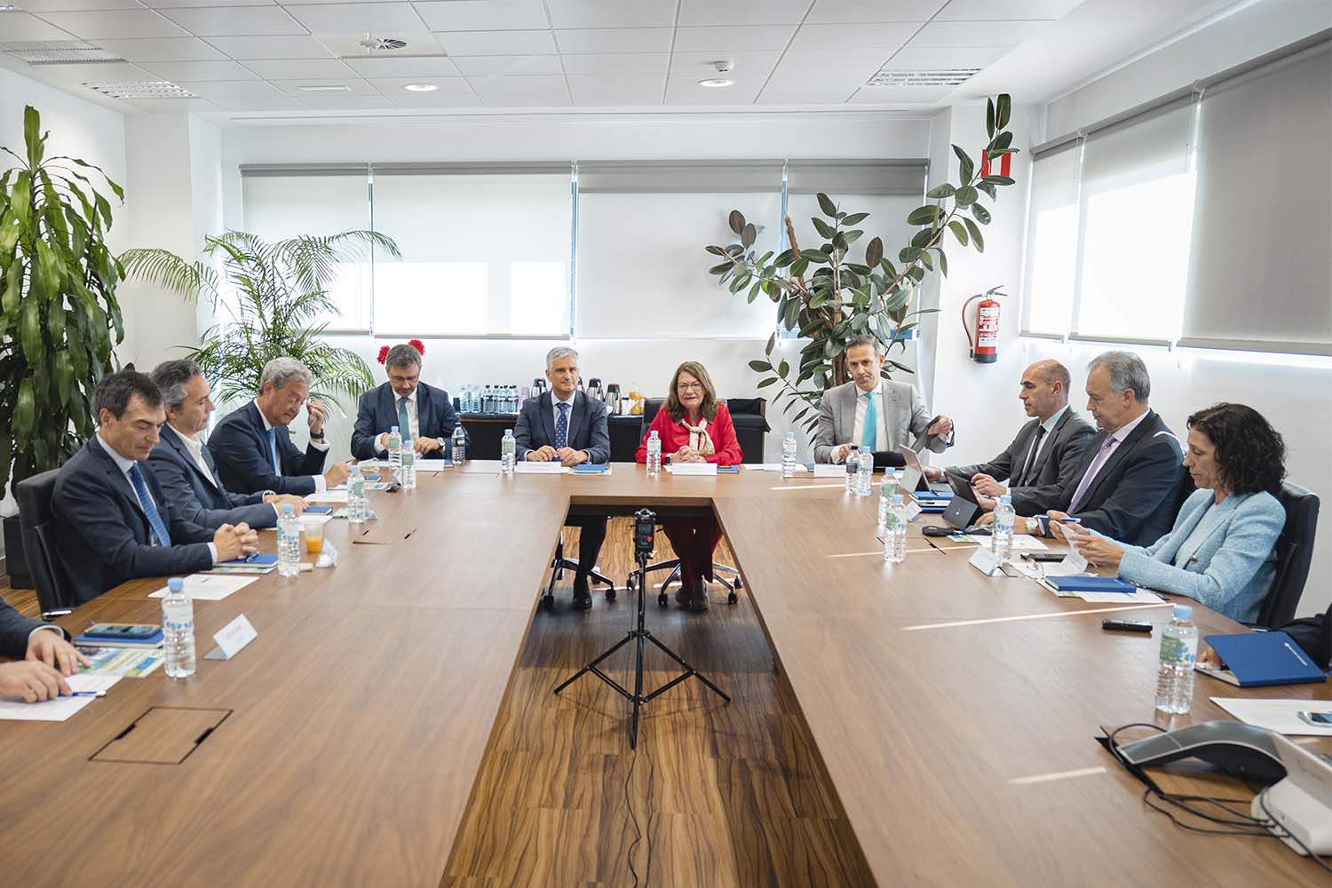 Invitados al desayuno de Fly News con la industria aeronáurica española.