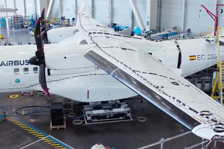 El EC-295 lleno de sensores para las pruebas de vibración.