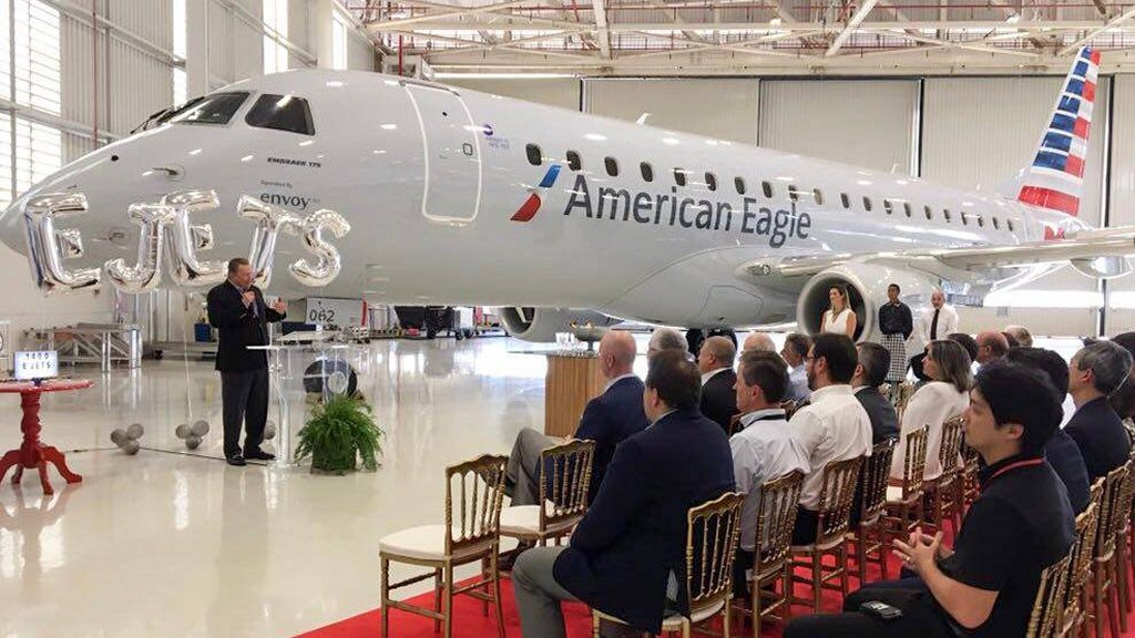 Ceremonia de entrega del E-Jet número 1.400 en la factoría de Embraer en Sao Jose dos Campos.