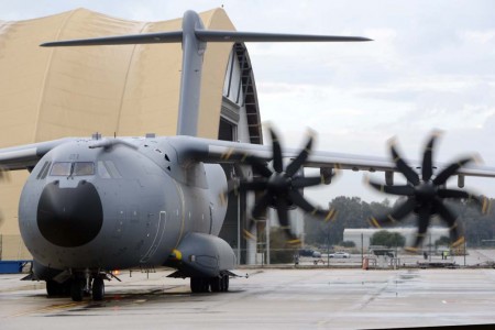 Motores girando para el rodaje a cabecera de pista para despegar hacia Zaragoza.