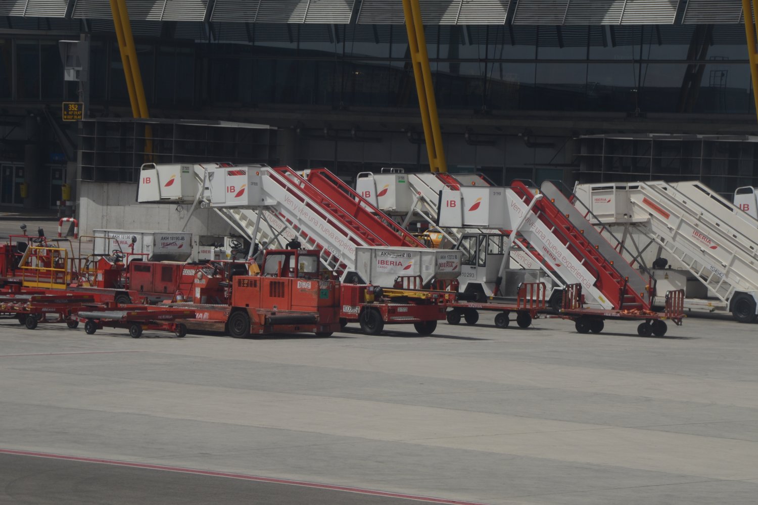 Madrid Barajas es el único de los cinco grandes aeropuertos españoles donde Iberia mantiene una licencia de handling a terceros.