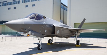 El primer F-35A producido en japón.
