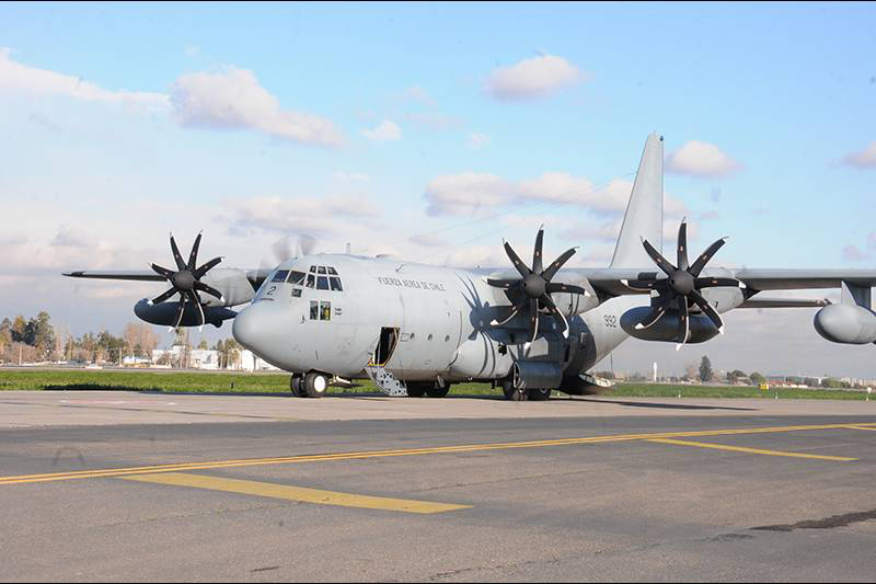 El primer Hercules de la FACh con sus nuevas hélices de ocho palas Collins Aerospace NP2000.