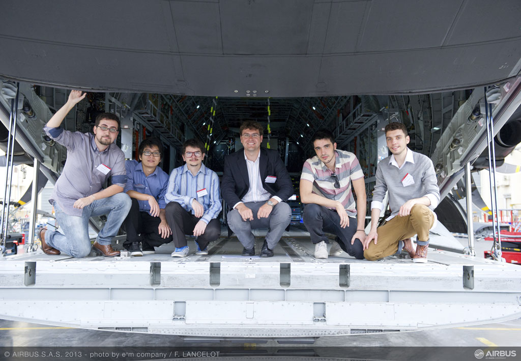 El equipo brasileño de la Universidad de Sao Paulo, Team Levar, ganó la última edición del concurso Fly Your Ideas