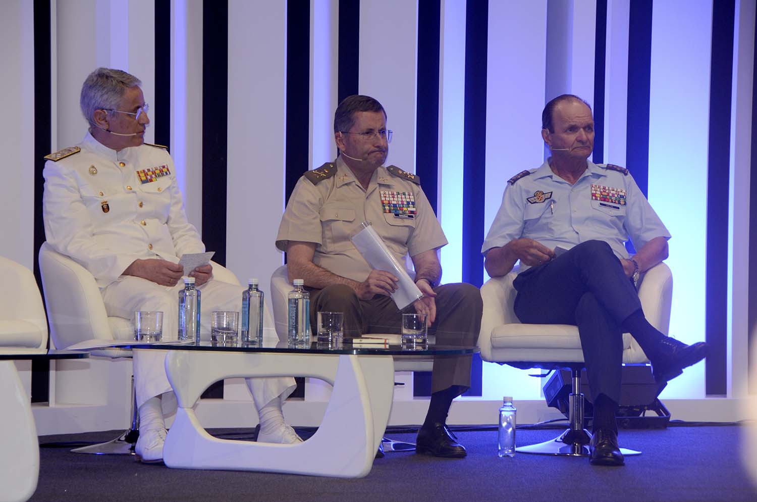 Los tres jefes de Estado Mayor durante su presentación en FEINDEF 2023.