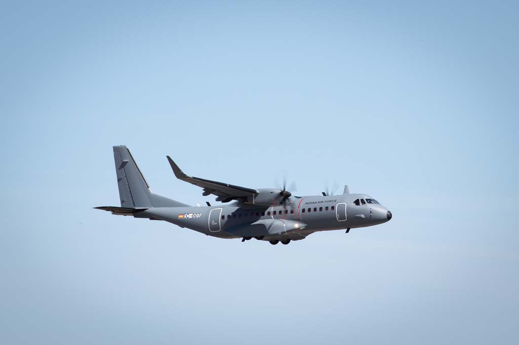 El primer C295 para la India realiza su vuelo inaugural.