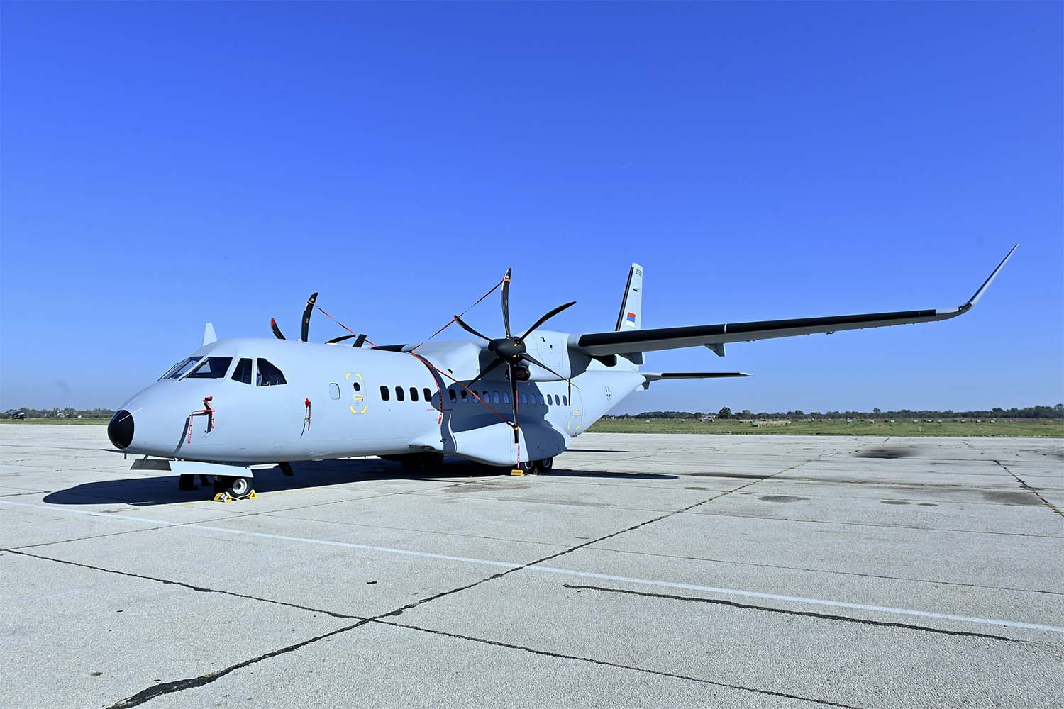 El primero de los dos Airbus C295 serbios tras su entrega.