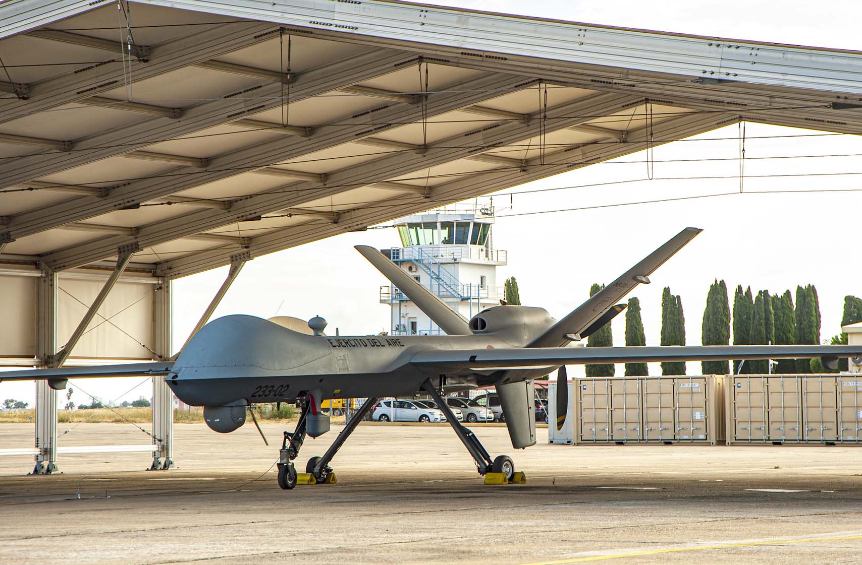 El segundo de los MQ-9A del Ejército del Aire en uno de los refugios construidos en la base de Talavera.