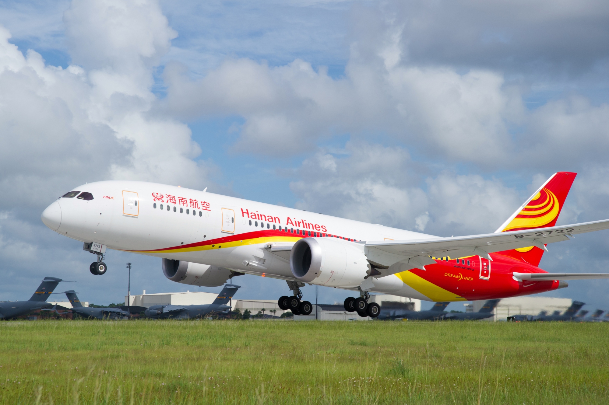 Hainan Airlines cuenta con 9 Boeing 787-8 y 17 B-787-9.