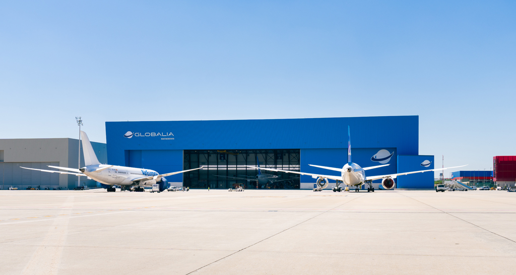 Exterior del hangar de Globalia Mantenimiento en Madrid.