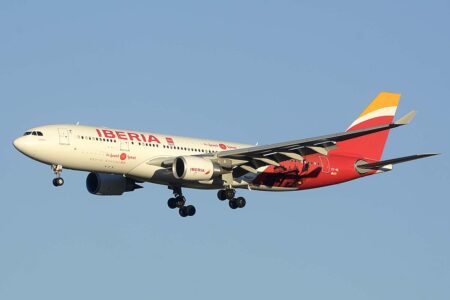 EC-MIL, Airbus A330 de Iberia.