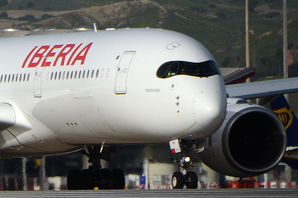 Los sindicatos de piltos de IAG firman una alianza para trabajar juntos.