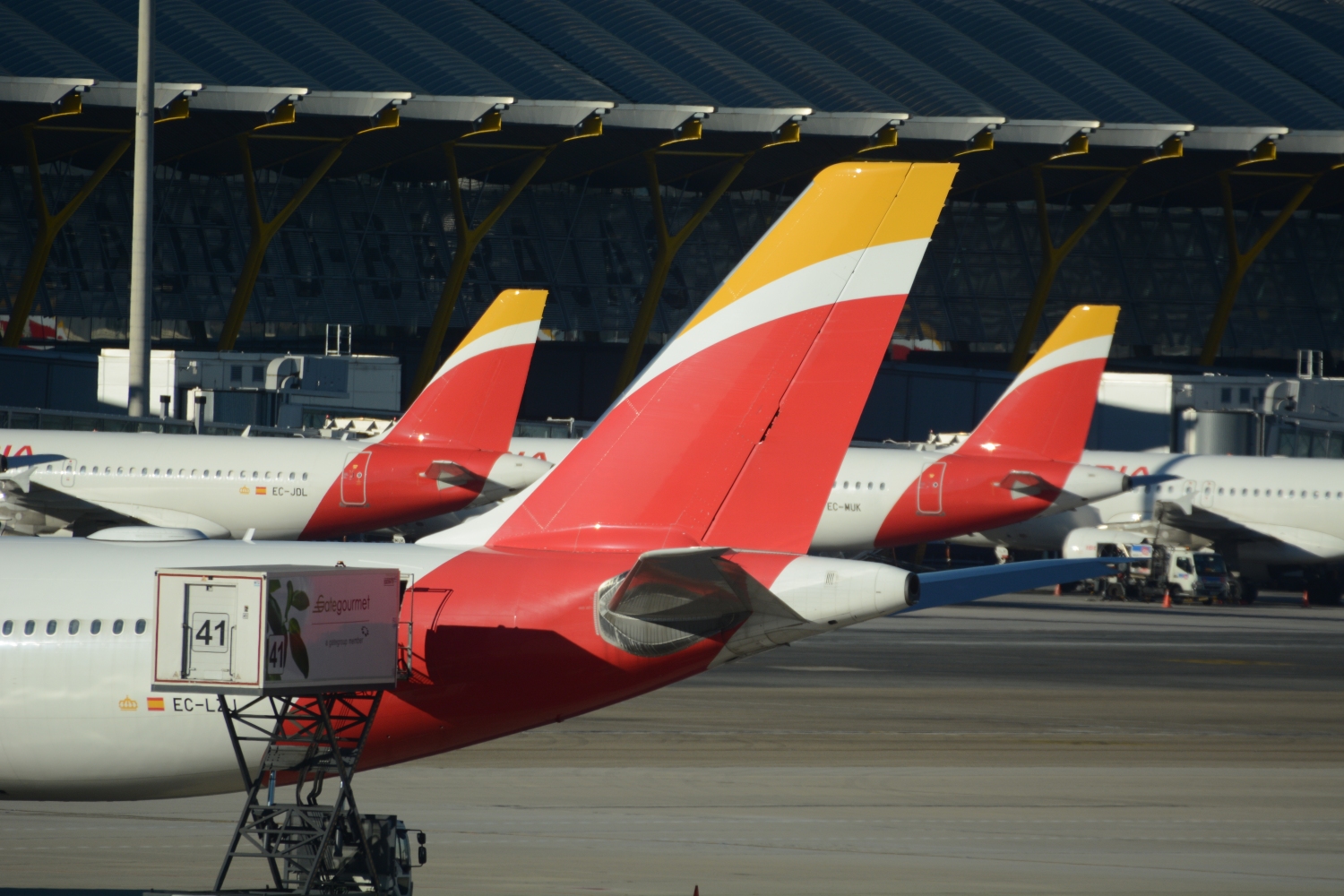 Aviones de Iberia en la T4 del aeropuerto Madrid Barajas.