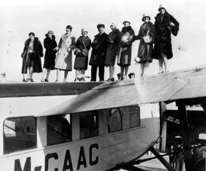 Celebración del inicio de los vuelos de Iberia.