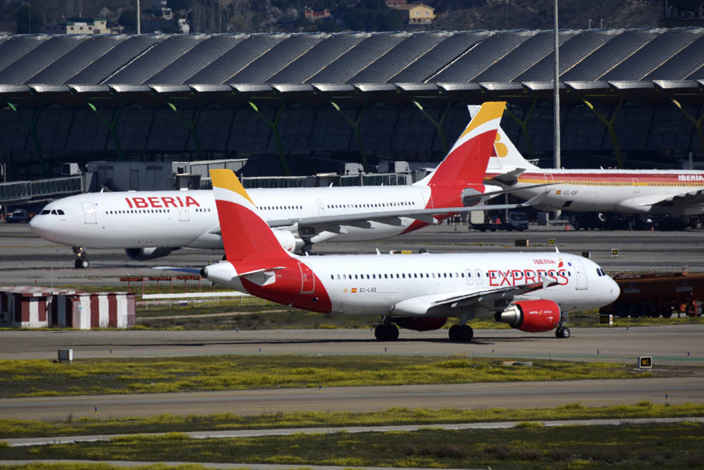 Aviones de Iberia e Iberia Express