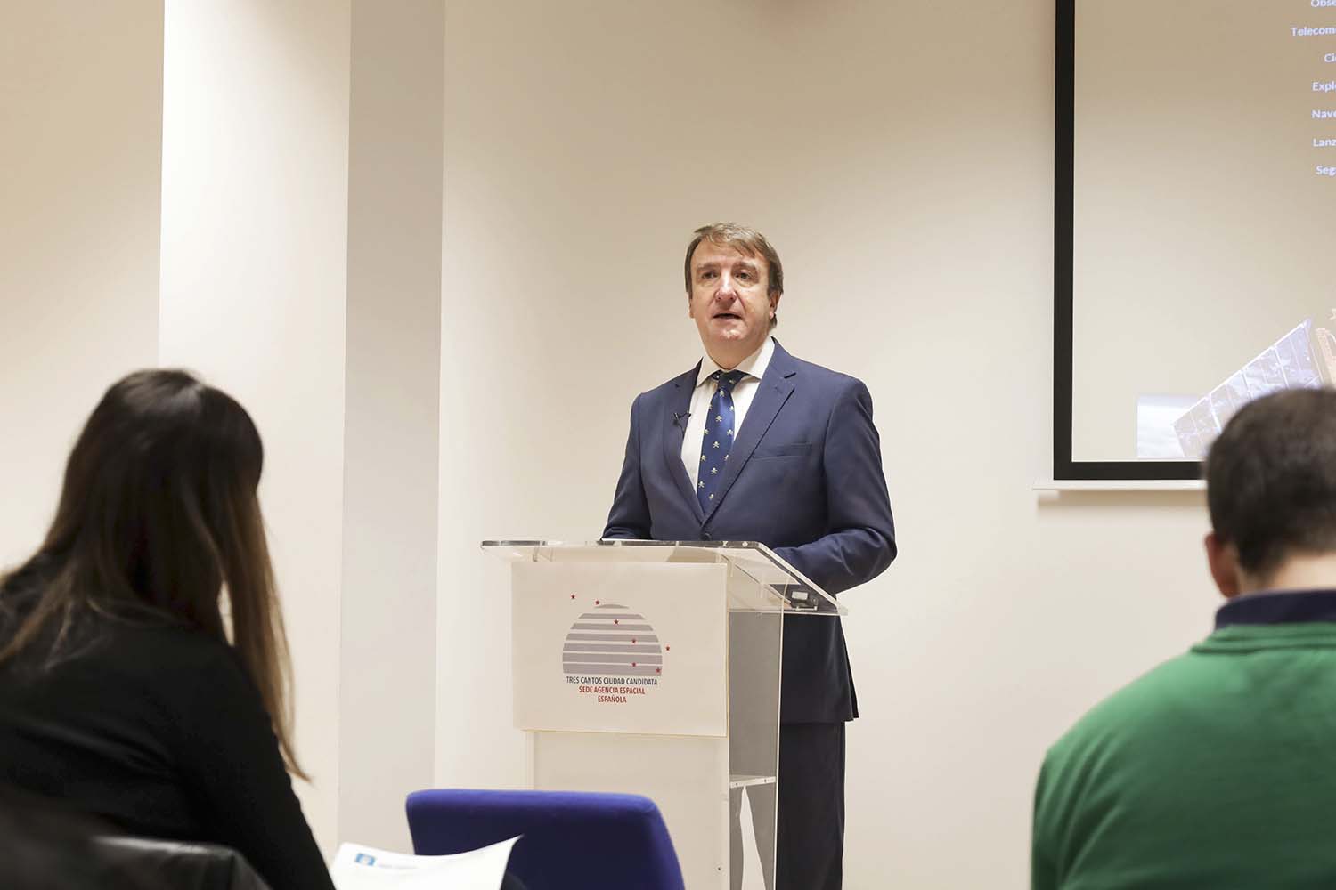 Jesús Moreno, alcalde de Tres Cantos, durante la presentación de la candidatura a sede de la Agencia Espacial española.