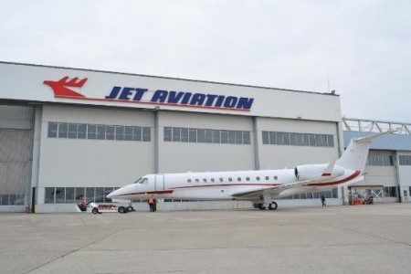 Jet Aviation ofrece servicios de alquiler de aviones, MRO, gestión de aviones y FBO.
